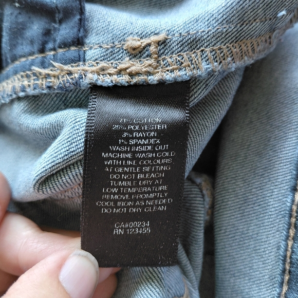 Design Lab Lord & Taylor Indigo Skinny Jeans - Picture 6 of 6